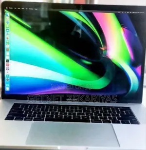 Photo - New Laptop Apple MacBook Pro 2019 16GB Intel Core I7 SSD 512GB