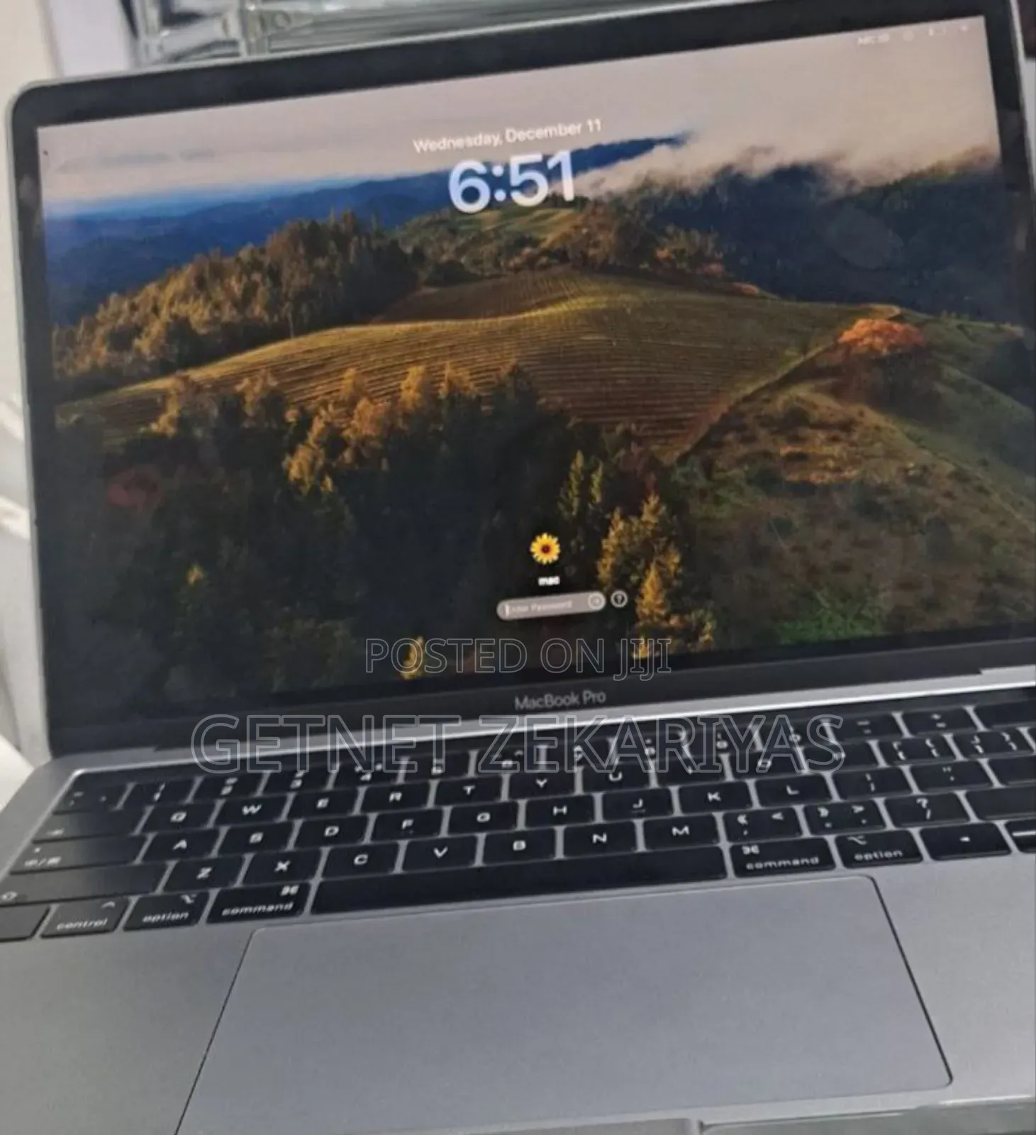 New Laptop Apple MacBook Pro 2019 16GB Intel Core I7 SSD 512GB