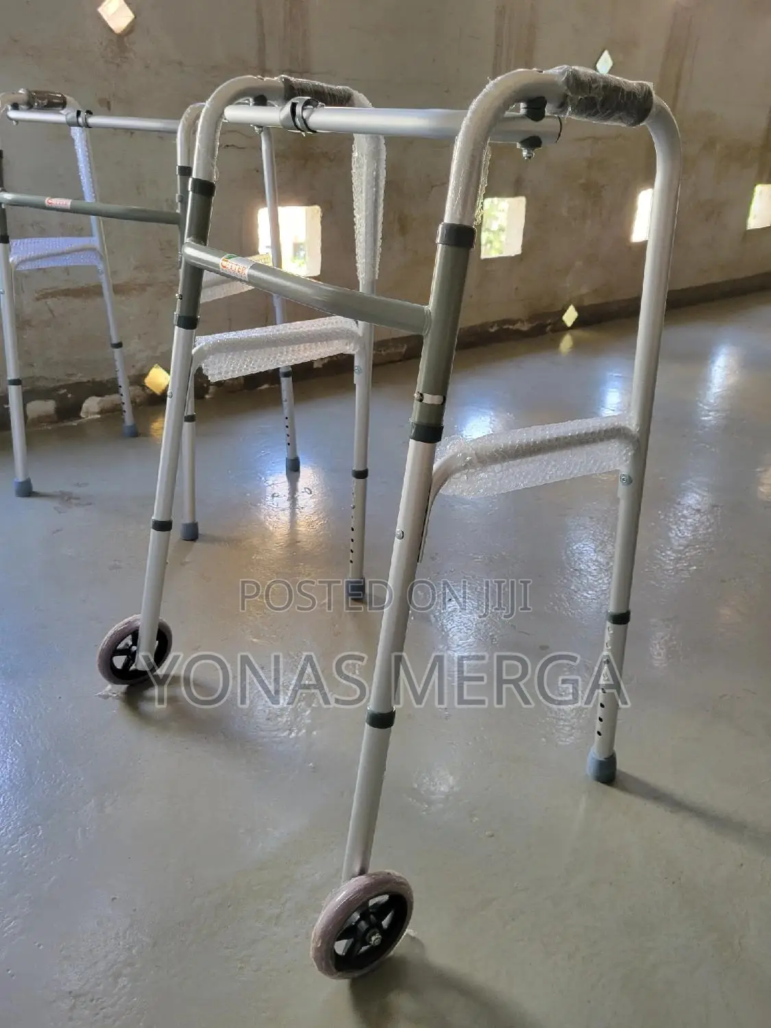 Walker/Walker+Mobility Aid: Provides Stability and Balance