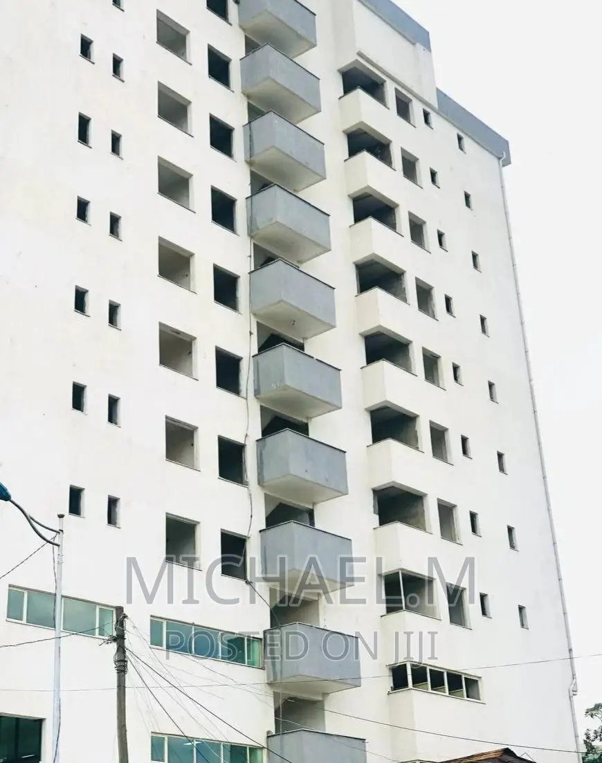 Furnished 3bdrm Apartment in Siket, Arada for Sale