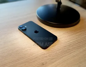 New Apple iPhone 16 128 GB Black