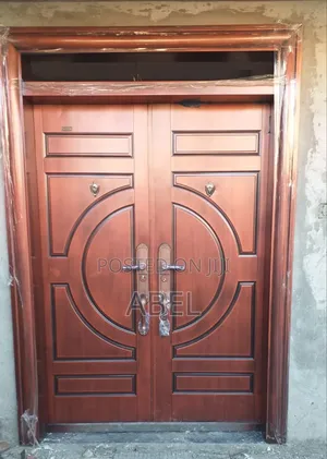 Victor Doors and Mona Pawer