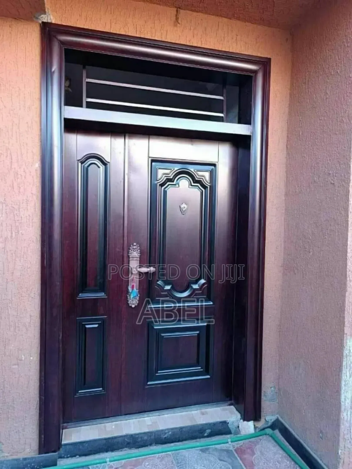 Victor Doors and Mona Pawer