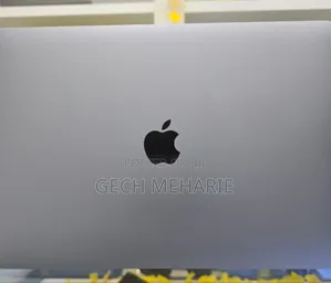 Photo - New Laptop Apple MacBook Pro 2022 M2 16GB Apple M2 SSD 512GB