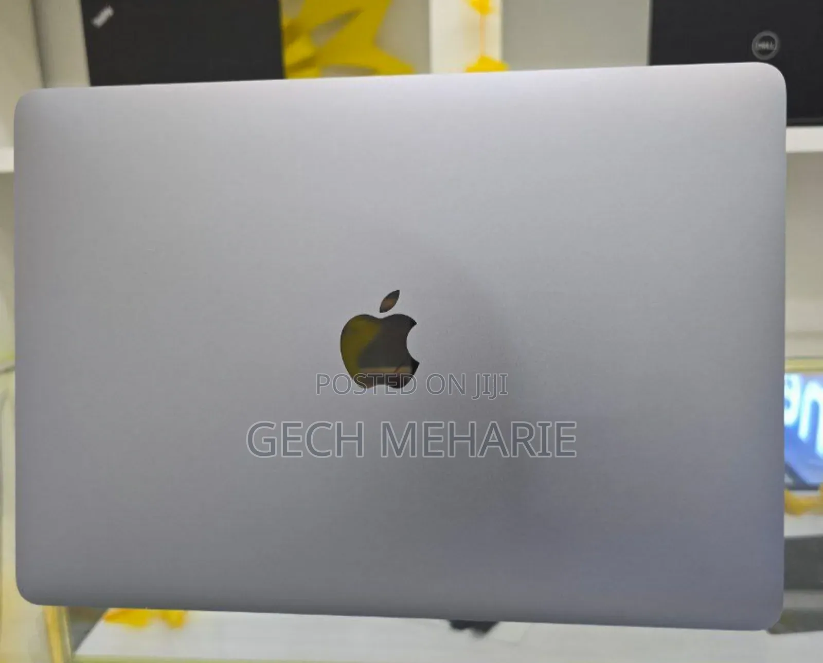 New Laptop Apple MacBook Pro 2022 M2 16GB Apple M2 SSD 512GB