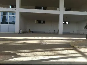 የንግድ ሱቆች ሽያጭ ለሬስቶራን፤ለካፌ ለቢሮ ፤ለሱቅ የሚሆኑ ከ17ካሬ ጀምሮ እስከ 200 ካሬ