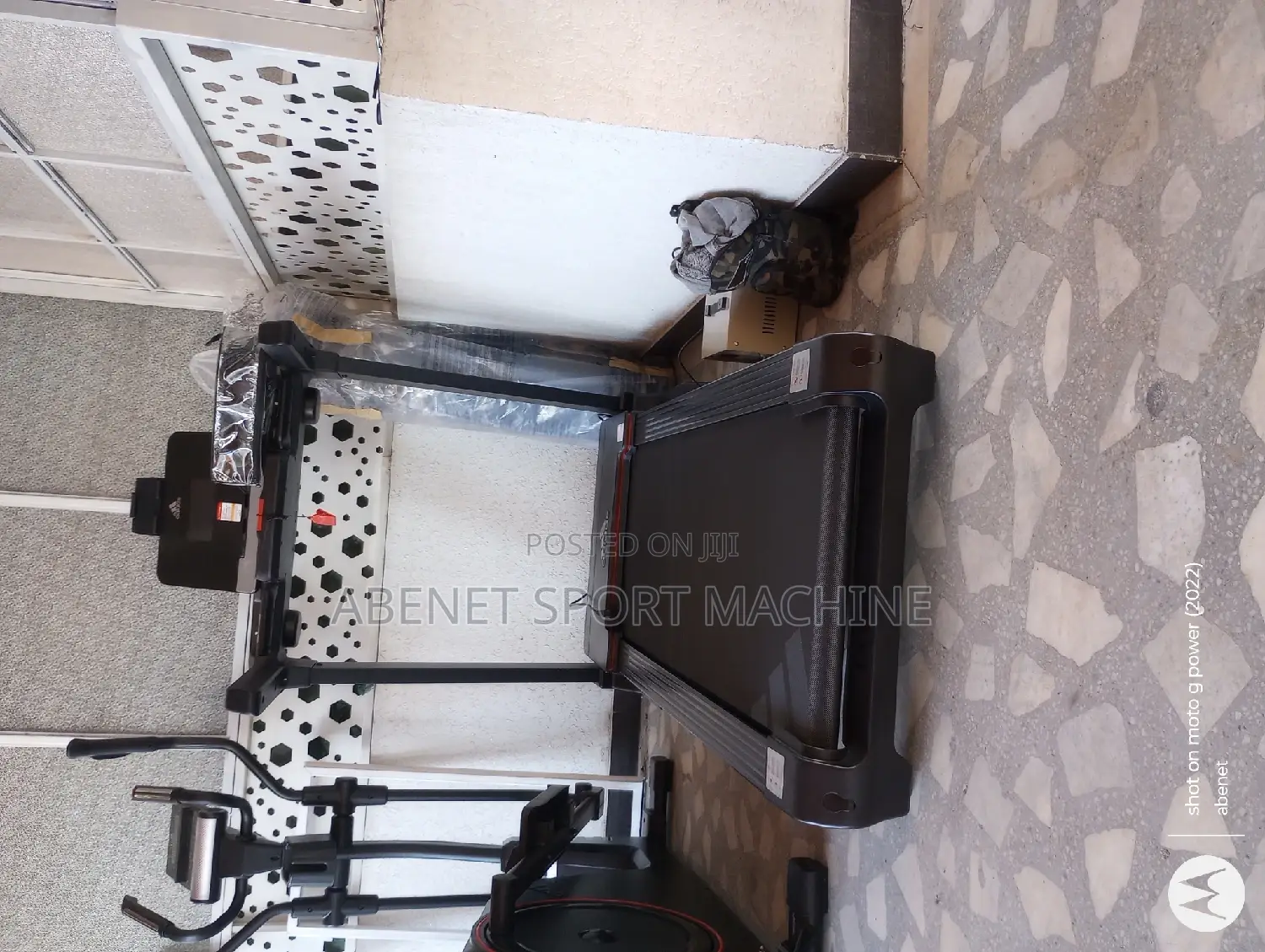 Adidas T19 Running Sport Machine