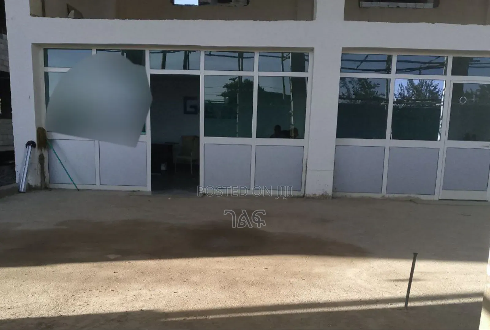 የንግድ ሱቆች ሽያጭ ለሬስቶራን፤ለካፌ ለቢሮ ፤ለሱቅ የሚሆኑ ከ17ካሬ ጀምሮ እስከ 200 ካሬ