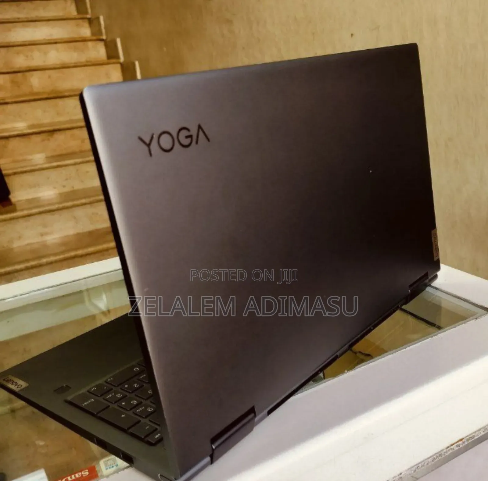 New Laptop Lenovo Yoga 7i 8GB Intel Core I5 SSD 256GB