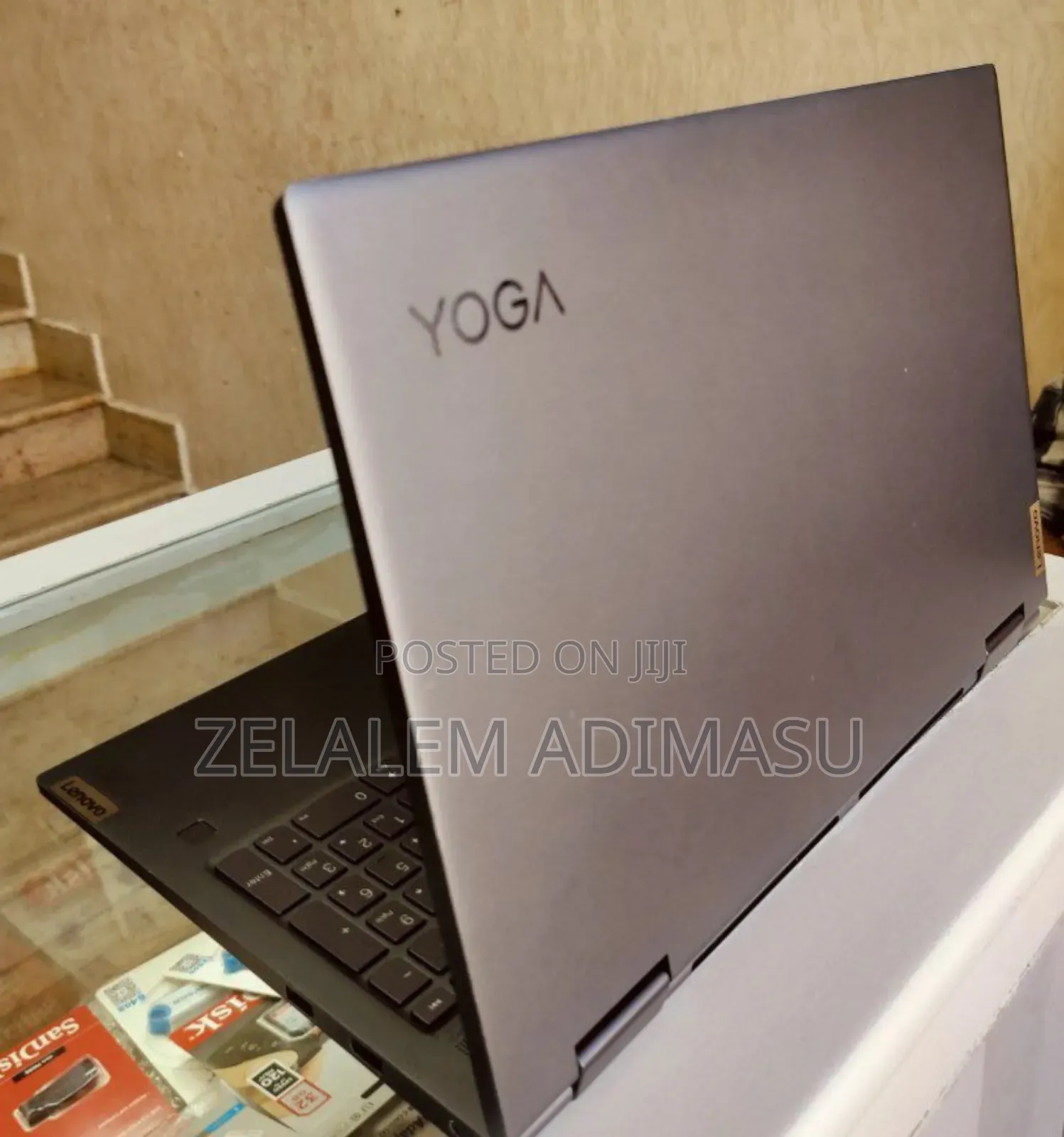 New Laptop Lenovo Yoga 7i 8GB Intel Core I5 SSD 256GB