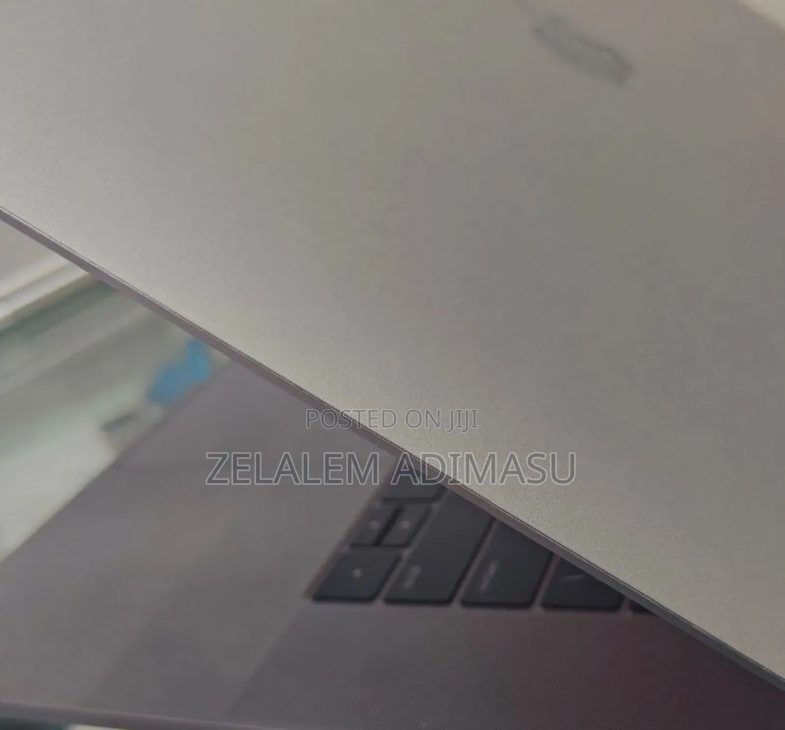 New Laptop Apple MacBook Pro 2017 16GB Intel Core I7 SSD 1T