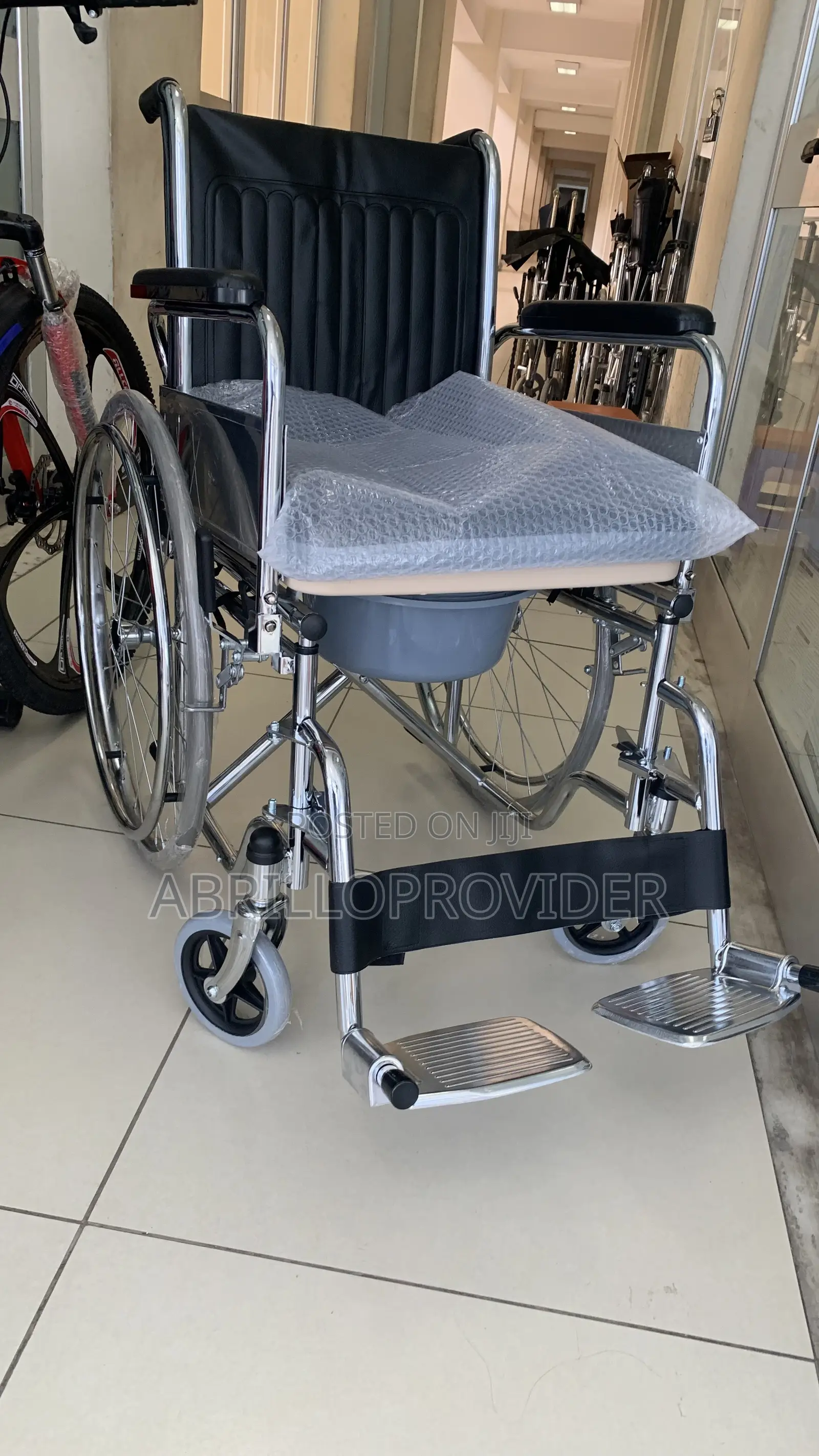 New Packed Toilet Wheelchair6 Toilet Wheelchair