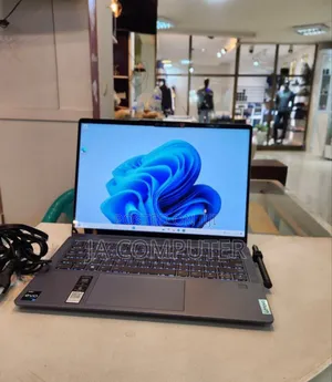 Photo - New Laptop Lenovo Flex 5 16GB Intel Core I7 SSD 1T