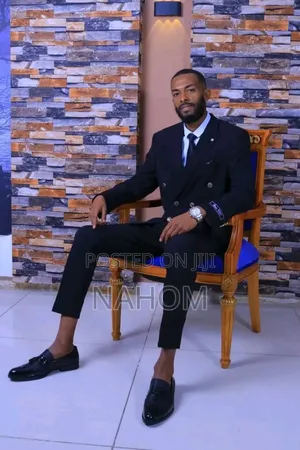 Photo - Salesman, Computer Skills, Marketing Manager