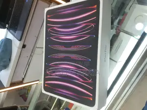 Photo - New Apple iPad Pro 11 (2022) 256 GB Black