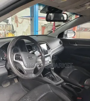 Hyundai Avante 2016 Silver