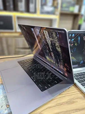 Laptop Apple MacBook Pro 2021 M1 16GB Apple M1 Pro SSD 1T