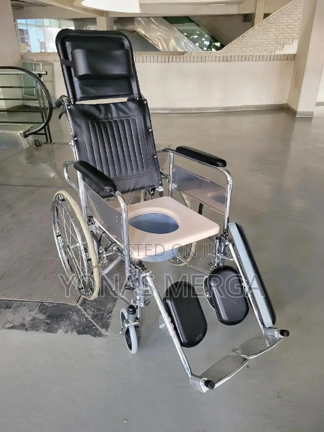 Popo Wheelchair Suitable Indoor Use.
In Lideta, Addis Ababa