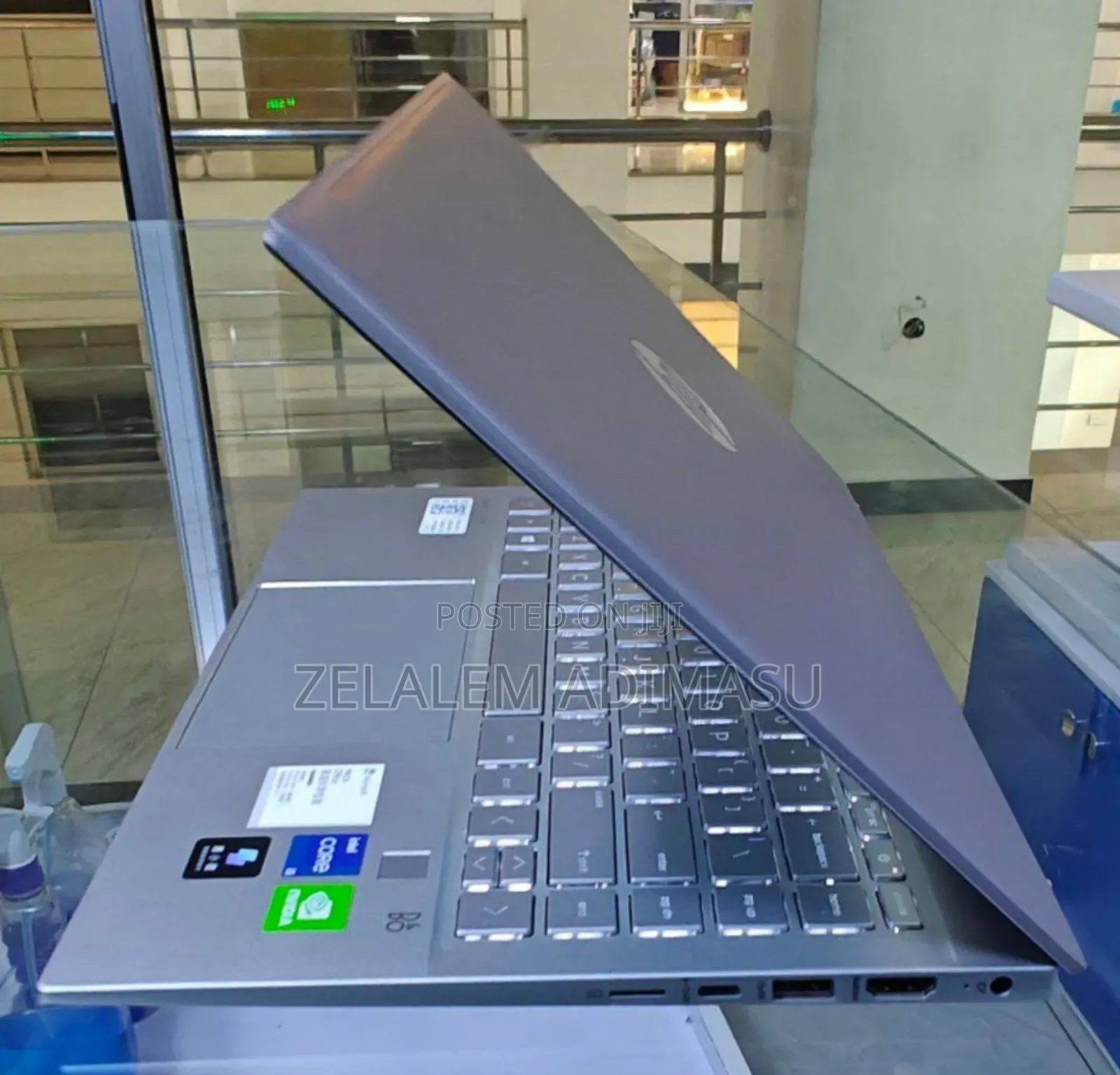 New Laptop HP Pavilion 10 16GB Intel Core I5 SSD 512GB