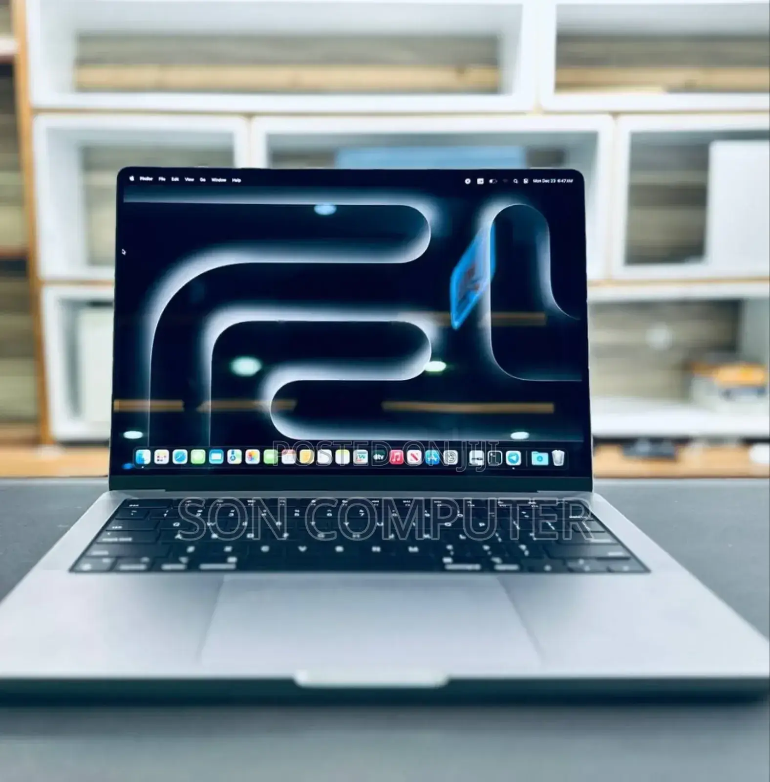 New Apple MacBook Pro 2023 M3 Max 14-Inch 16GB Intel Core I9 SSD 1T