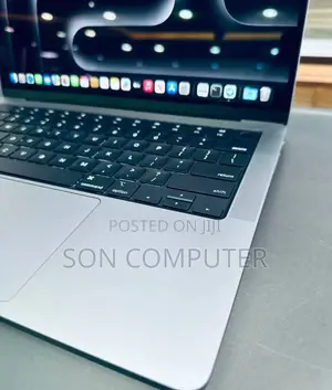 New Apple MacBook Pro 2023 M3 Max 14-Inch 16GB Intel Core I9 SSD 1T