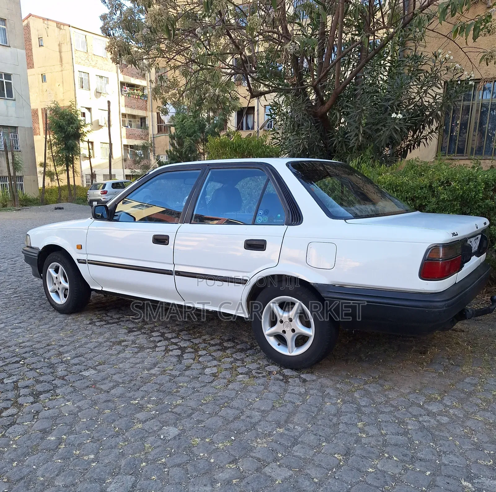 Toyota Corolla 1992 White