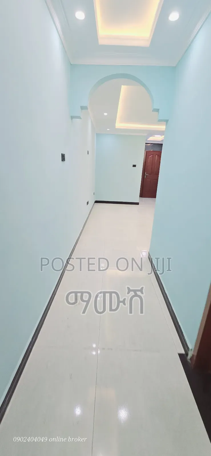 Furnished 2bdrm Condo in አስፋልት ዳር ላይ, Bole for sale