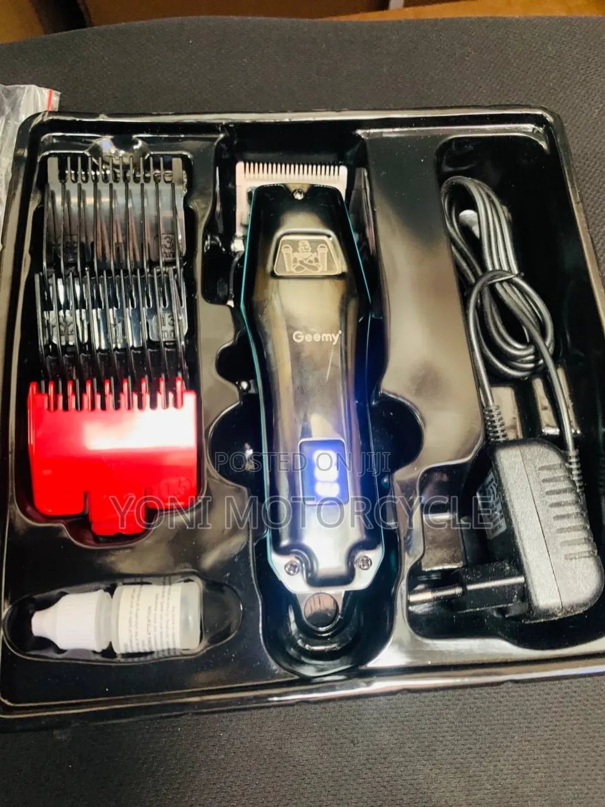  Geemy Clipper ( ለ4 ሰአት መቁረጥ የሚያስችል )