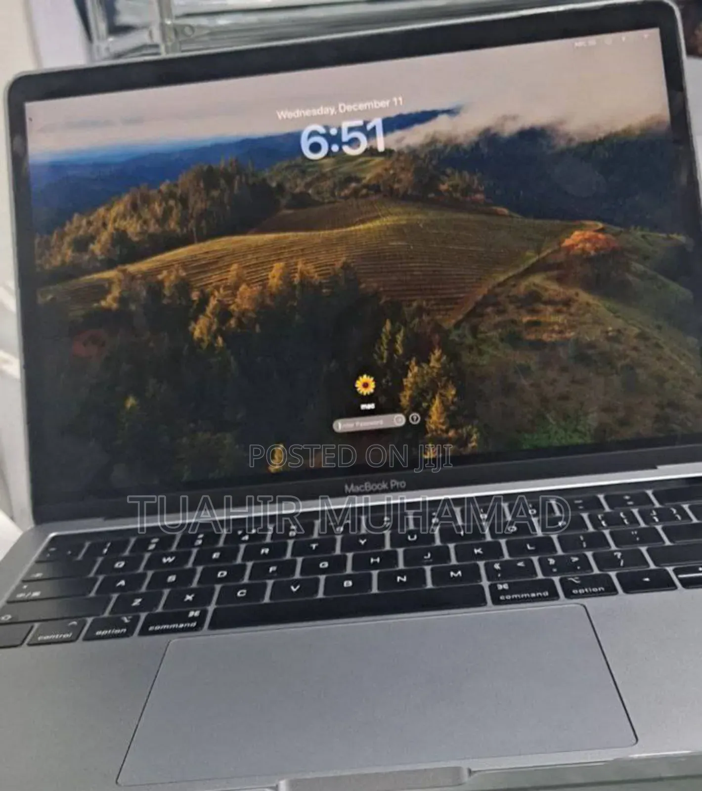 New Laptop Apple MacBook Pro 2019 16GB Intel Core I7 SSD 512GB
