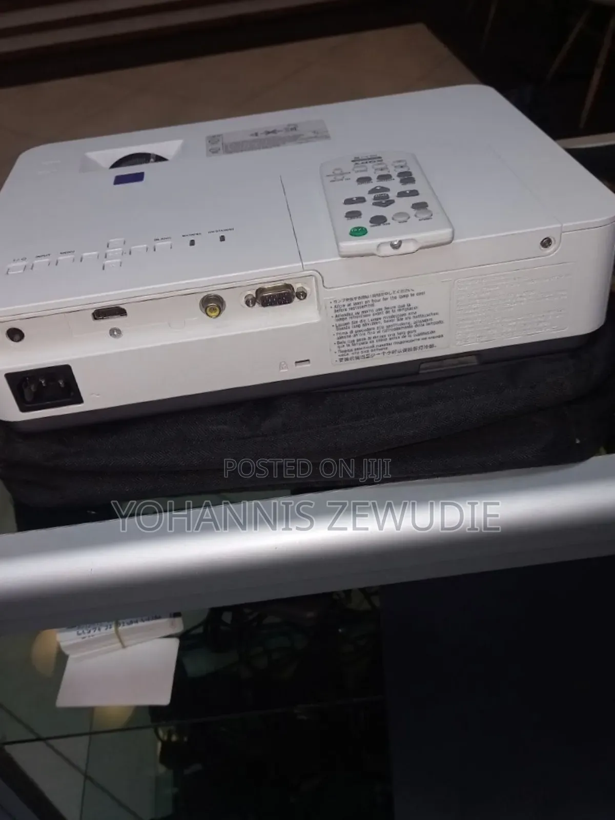 Sony VPL-Dx221 Projector