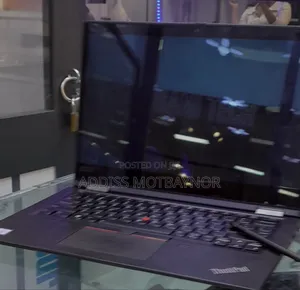 New Laptop Lenovo ThinkPad Yoga 8GB Intel Core I5 SSD 256GB