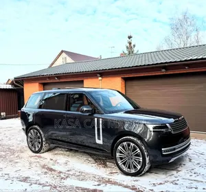 Photo - New Land Rover Range Rover Autobiography 2024 Black