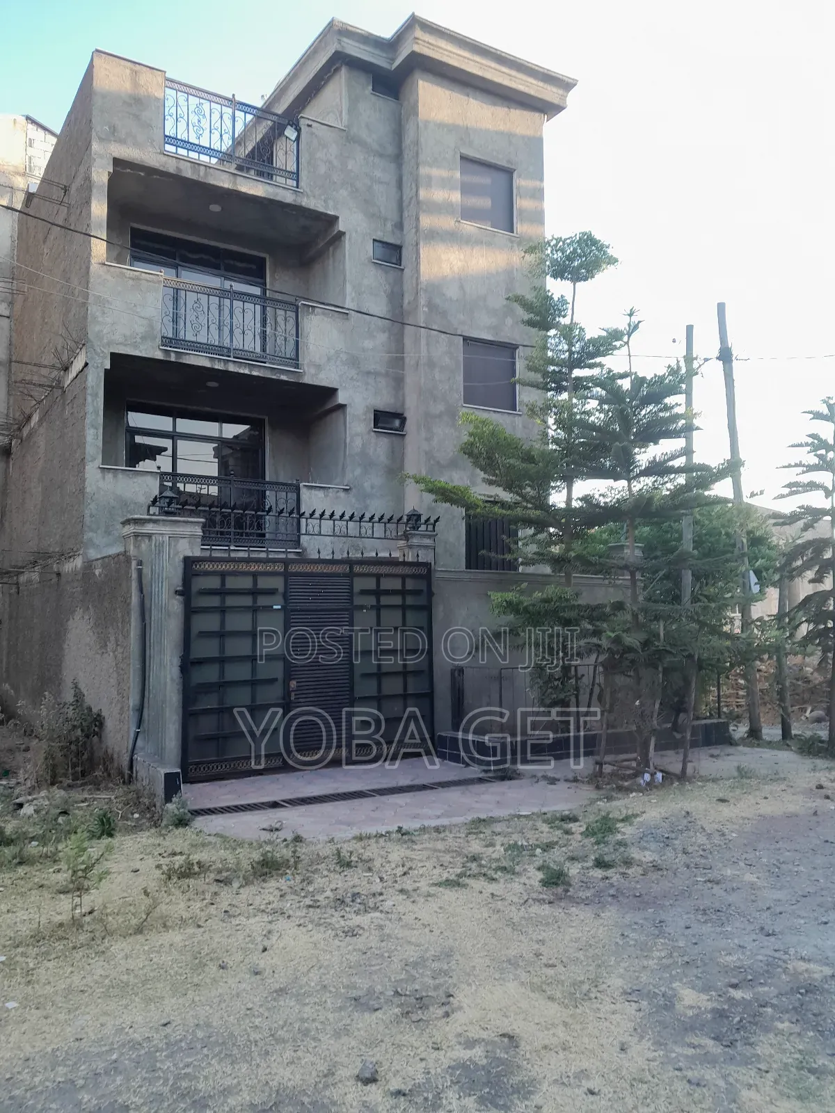 Furnished 6bdrm House in Akaky Kaliti for sale