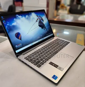 Photo - New Laptop Lenovo Ideapad 3 8GB Intel Core I7 SSD 512GB