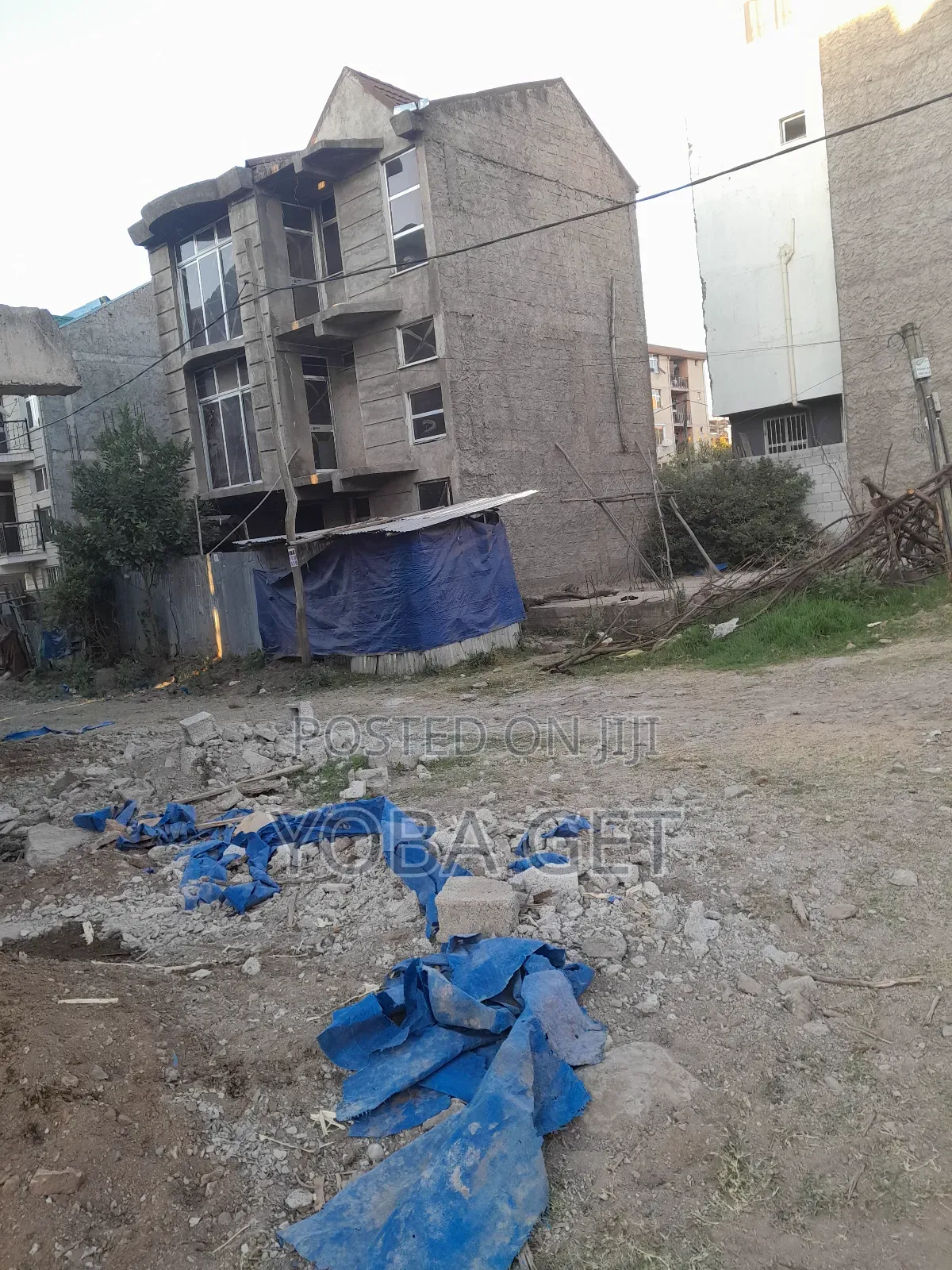 Furnished 5bdrm House in Akaky Kaliti for sale