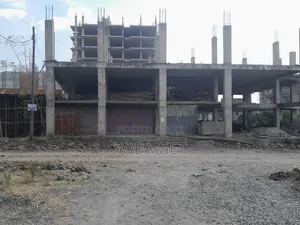 አስቸካይ የሚሸጥ ህንፃ