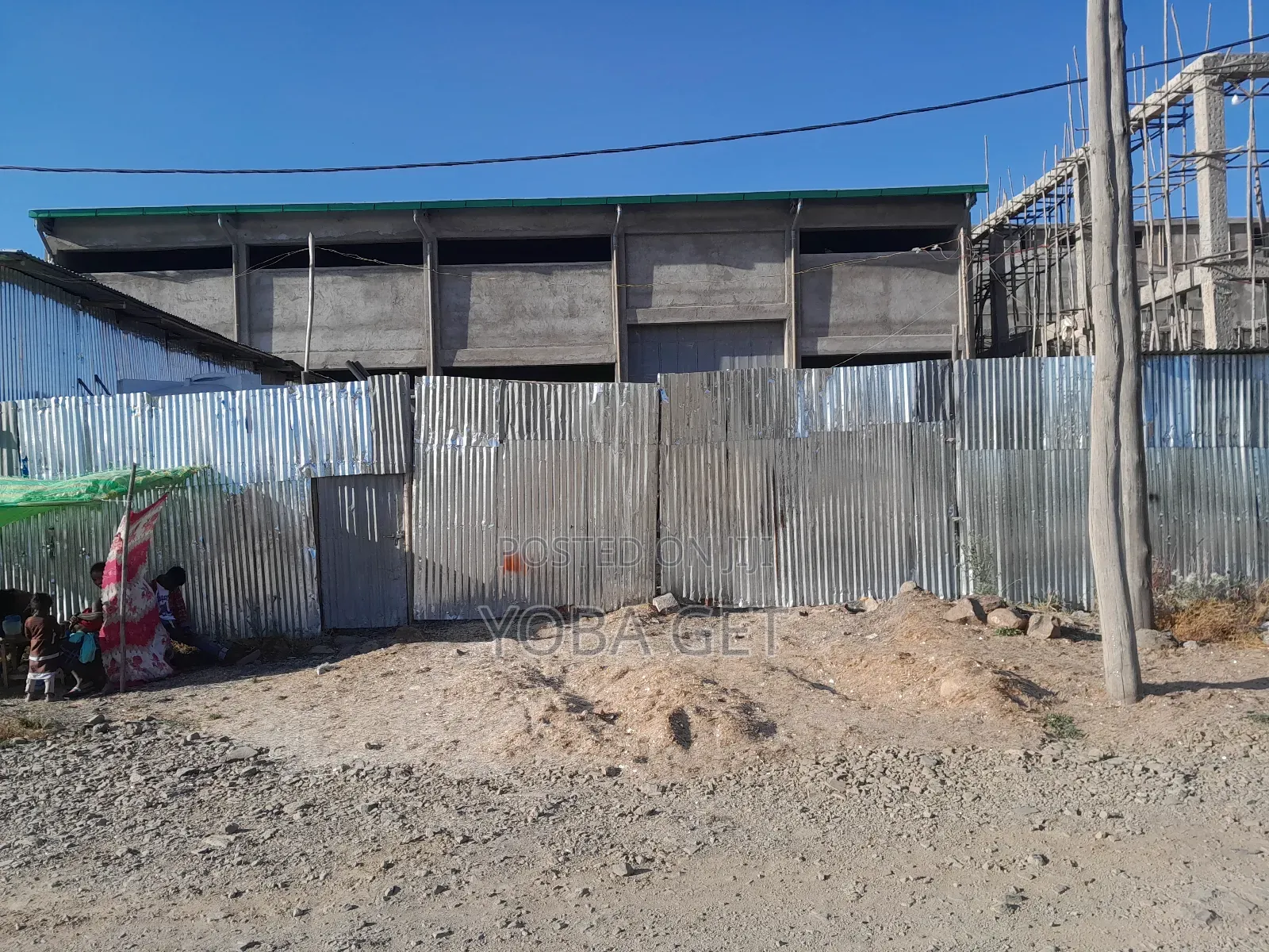 አስቸካይ የሚሸጥ መጋዘን