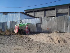 አስቸካይ የሚሸጥ መጋዘን