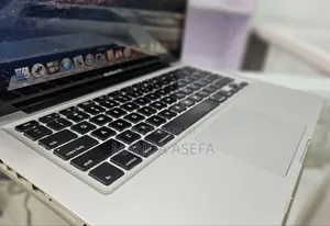 Laptop Apple MacBook Pro 2011 4GB Intel Core I7 HDD 500GB