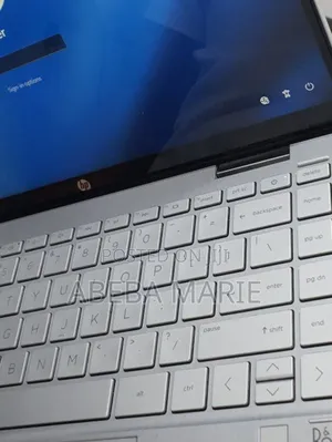 New Laptop HP Pavilion 13 8GB Intel Core I3 SSD 512GB