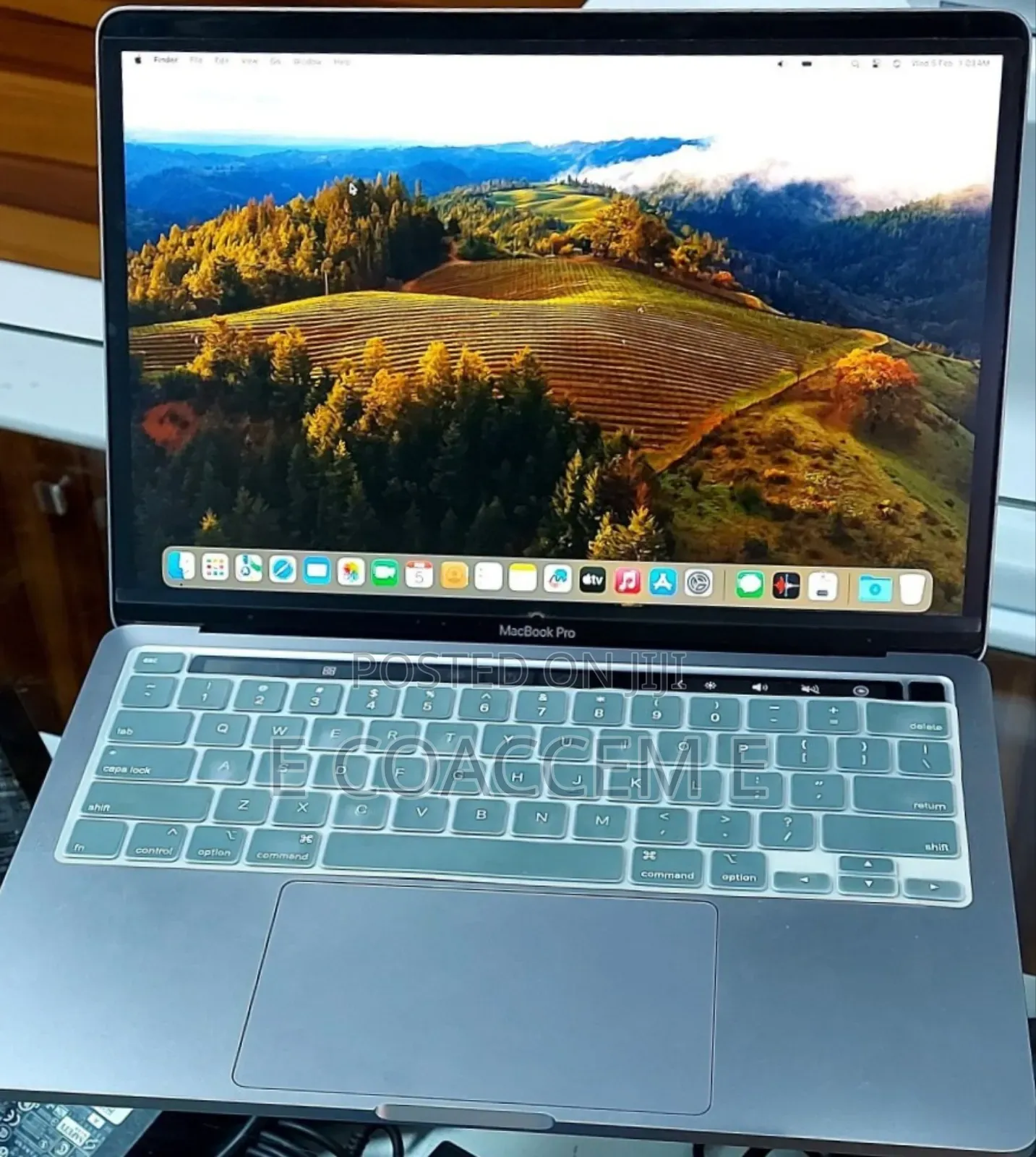 New Laptop Apple MacBook 8GB Apple M1 SSD 256GB