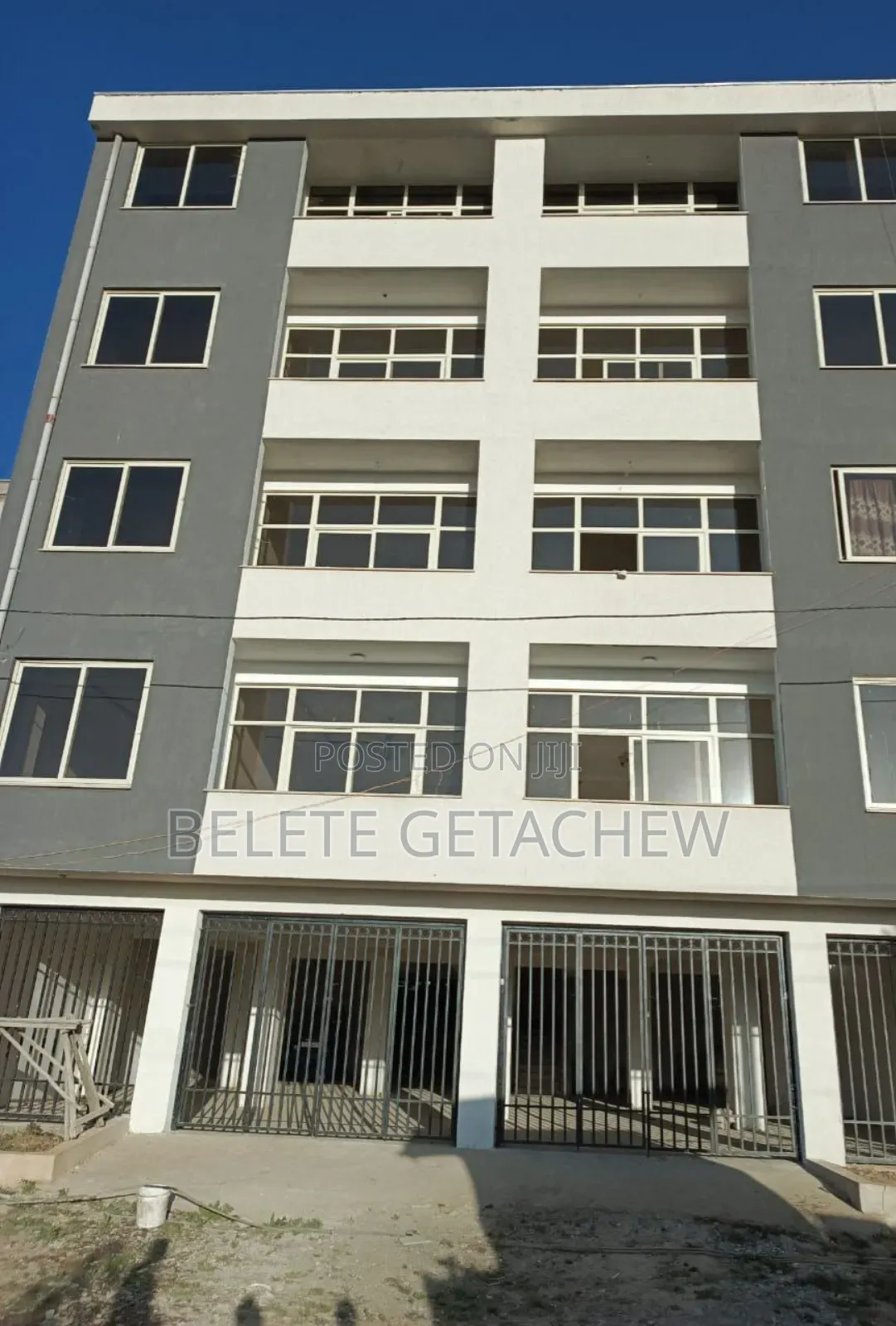 Ayat, G+4 Apartment Building for Sale 300sqm