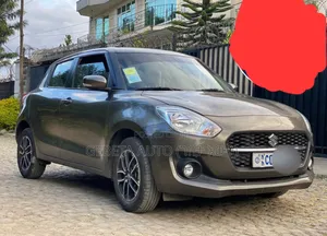 Suzuki Swift 2022 Silver