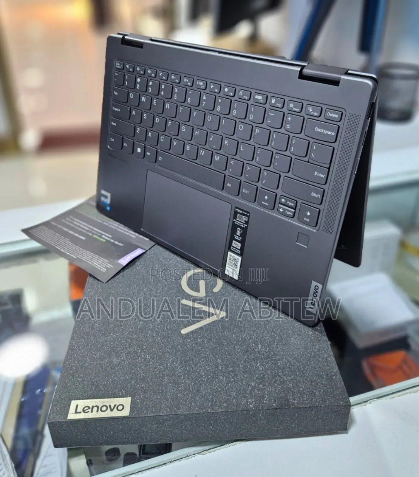 New Laptop Lenovo Yoga 7i 8GB Intel Core I5 SSD 512GB