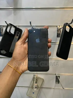 Photo - Apple iPhone 8 64 GB Black