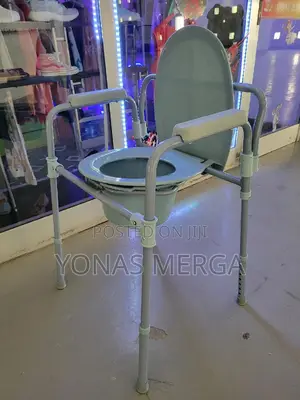 Move Strong Frame Potty Chair፮妻popo Easy to Fold and Clean