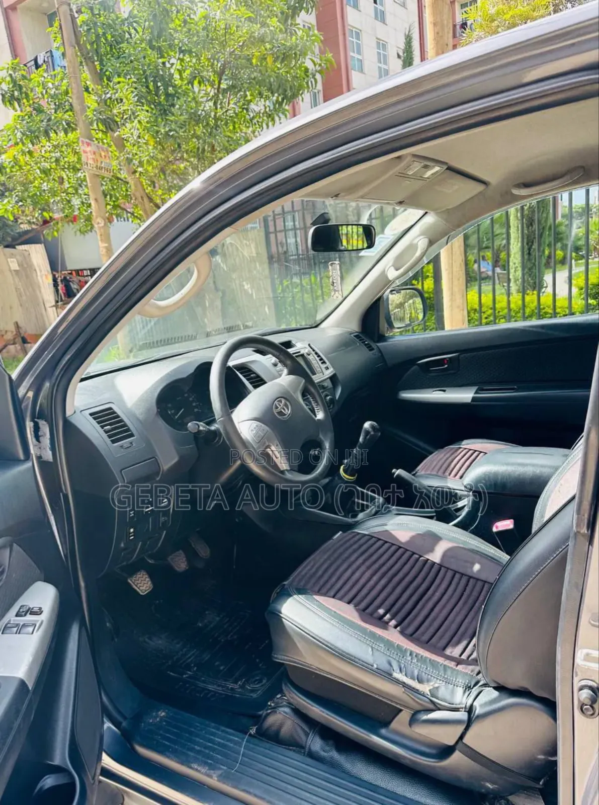 Toyota Hilux 2014 Blue