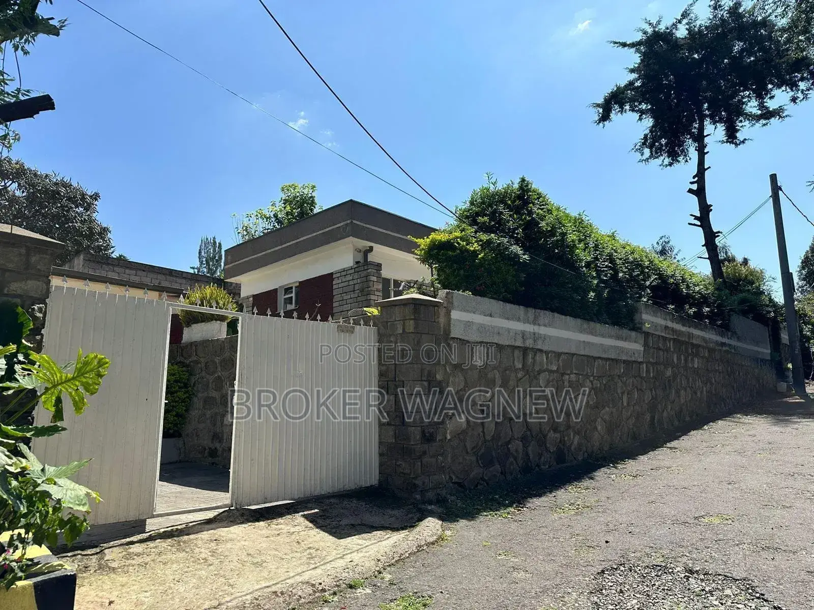 3bdrm Villa in Bole for rent