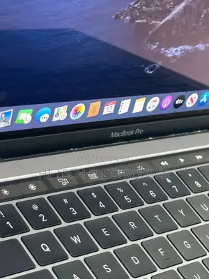 New Laptop Apple MacBook Pro 2019 8GB Intel Core I5 SSD 128GB