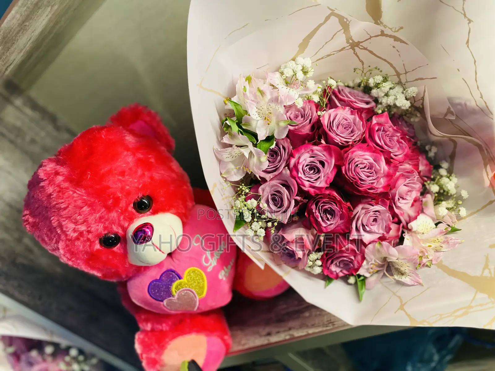 Yaho Toy and Flower  Gift